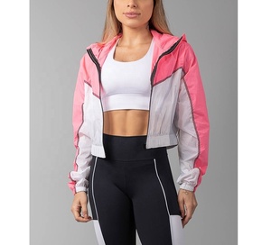 Chaqueta cortavientos impermeable con capucha transpirable para mujer, precio al por mayor, chaqueta ligera personalizada para exteriores con forro de nailon - Product Image 3
