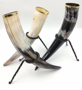 Corne avec finition polie Qualité alimentaire durable pour la bière ou l'eau Taille unique par l'artisanat en croissant - Product Image 2