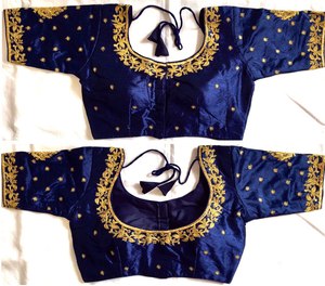 Hermosa Blusa Con Secuencia Pesada, Trabajo De Zari Y Dori - Product Image 4