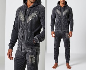 Survêtement pour homme entièrement personnalisé de haute qualité avec strass respirant confortable anti-rides dernier design survêtement avec strass - Product Image 2