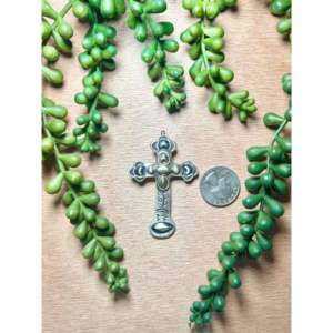 Colgante de Plata de Ley Hecho por Artesanos Navajo con Turquesa, Bañado en Rodio y Oro Rosa, Estilo de Joyería Religiosa Cristiana - Product Image 2