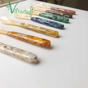 สินค้าทำมือระดับพรีเมี่ยมผสมกับไข่มุกและไมกาเรซิ่นมีหลายสีให้เลือกสำหรับช้อนจับขนาด12ซม. - Product Image 3