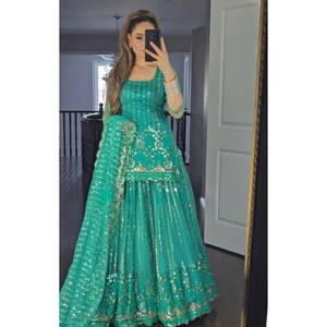 ชุดสตรีคอลเลคชั่นทันสมัยจาก Trendy Attire ชุดชาราราแบบปากีสถาน ซัลวาร์ คามีซ งานปักขนสัตว์เทียม - Product Image 1