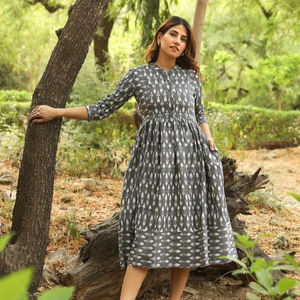 Robe Anokhi en Ikat tissée à la main, pur coton, bohème, décontractée, occasionnelle, vacances, été, mode éthique faite à la main - Product Image 1