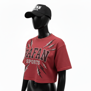 Camiseta corta de algodón premium para mujer, tela suave y transpirable, color rojo, con pedrería termoadhesiva, logotipo personalizado, camiseta corta de algodón para mujer - Product Image 4