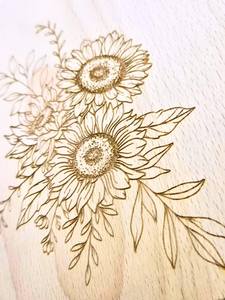 Tabla de Cortar y Bandeja para Servir de Madera - Resistente y Apta para Lavavajillas - Product Image 3