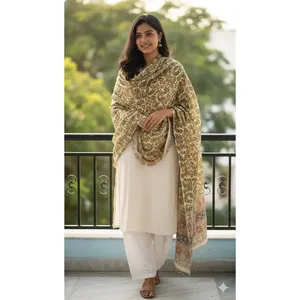 Estola de Algodón Voile Ancha con Diseño Kalamkari Rústico Pintado a Mano para Fiestas de Estilo Étnico - Product Image 2