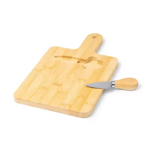 Tagliere Personalizzato in Legno Chertan con Utensili per Formaggio e Gadget - Product Image 2