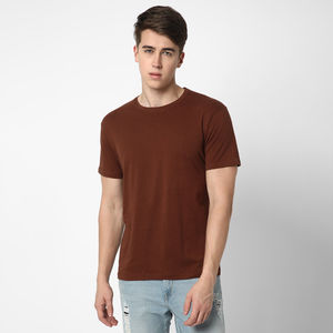 เสื้อยืดคอกลมลำลองฤดูร้อนปี 2025 ผ้าฝ้าย 100% เนื้อนุ่ม ระบายอากาศได้ดี สวมใส่สบาย เสื้อยืดเรียบง่าย - Product Image 1