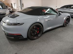 En stock, occasion, 2025 911 Carrera GTS Cabriolet, moteur diesel turbo de plus de 8L, 480 CV, sièges en cuir, intérieur foncé, transmission automatique, en vente - Product Image 6