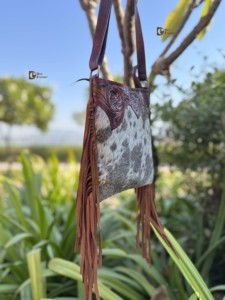 Bolso de Hombro Estilo Bohemio Vintage con Flecos, Diseño Occidental, Tallado a Mano, Cuero Vacuno, Piel, Estilo Gitano - Product Image 2