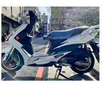 Scooter à essence d'occasion à vendre en provenance de Taïwan