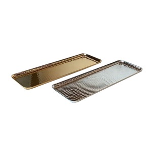 Bandeja de diseño exclusivo Acabado chapado en oro y plata Bandeja de servicio de metal de estilo de lujo Bandeja de servicio de metal de estilo moderno - Product Image 1
