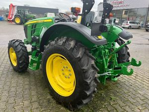 Mini Tractor Greenfield GT-504, Tractor de Ruedas de 50 HP, Máquina Agrícola Compacta, Color Verde Amarillo - Product Image 3