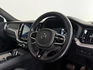 VOLVO XC60 2019 H T8 TWIN MOTEUR 11.6KWH R-DESIGN PRO AUTO d'occasion LHD/RHD 2.0 - Product Image 4