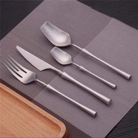 Ensembles de couverts de fabricant indien robuste ensemble de couverts de restaurant en acier inoxydable de haute qualité pour café hôtel