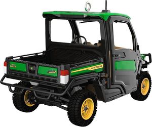 John Deere Gator XUV 835R 4x4 manuel haute puissance, moteur 2 temps, plus de 250 cm³, essence/diesel, certifié EPA EEC, prêt à l'emploi, utilitaire haute performance - Product Image 1