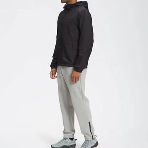 Veste de pluie de sport conçue avec un tissu léger à séchage rapide et une coupe confortable pour les activités de plein air, vestes pour hommes - Product Image 3