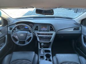 Usado cuidadosamente 2015 para Sonata SUV FWD asientos de cuero con volante a la izquierda neumáticos R18 - Product Image 2