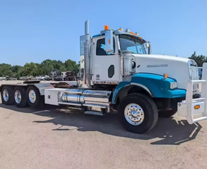Sélection Prioritaire CLEAN 2022 Pour Camion Western Star 4900 Tri-Axe avec Cabine Diurne - Boîte Manuelle 18 Vitesses PRÊT À L'EMPLOI - Product Image 2
