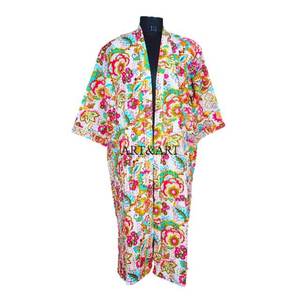 Peignoir Kimono 100% Coton Indien Fait Main avec Patchwork et Broderie Kantha, Tenue de Nuit et de Plage, Motif Floral Estival, Col en V, Cordon de Serrage - Product Image 2
