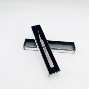 Pinces d'isolation pour extensions de cils en acier inoxydable avec pointe en fibre, revêtement en poudre noire, outils de salon de cils - Product Image 3