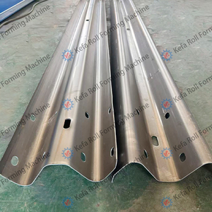 Macchina profilatrice ad alta velocità per guardrail a W con controllo PLC per la sicurezza stradale - Product Image 2