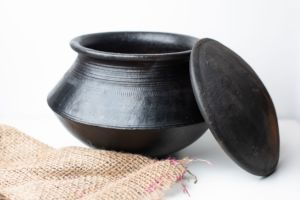 Ollas de Barro Naturales de Alta Calidad, Ecológicas, Clásicas, de 5 Litros, Color Negro, Aptas para Cocina, Inducción y Gas - Product Image 4