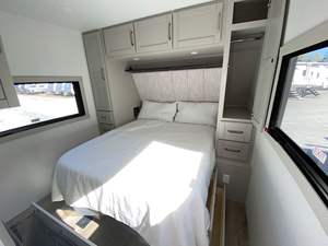 Wholesale Used 2025 2026 Brinkleys Model Z Air 315 Triple <b>Slides</b> Camper Travel Trailer with Independent Suspension 4x4 - Product Image 4