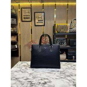 Venta al por Mayor de Computadoras Portátiles MSI GF65 I7-10750h de 15.6 Pulgadas GTX3060 de Segunda Mano de Alta Calidad, Computadora Portátil para Juegos - Product Image 1