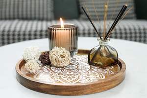 Plateau sculpté à la main rond en bois décoratif rustique Table basse plateau ferme plateau décoratif arrondi pour la cuisine - Product Image 6