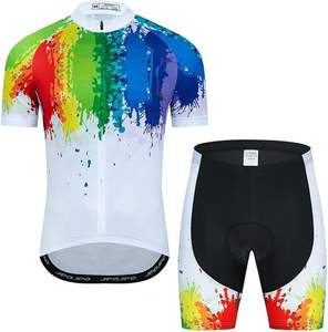 Diseño de ropa de ciclismo fácil de usar, ropa de bicicleta, Jersey y conjunto de uniforme de babero para hombres, producción amigable sostenible en estilo - Product Image 3
