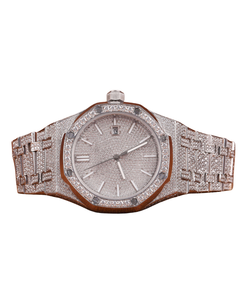 Montre classique avec cadran entièrement serti de diamants en moissanite, cadran en verre, bracelet en acier inoxydable, chiffres romains, design personnalisé et magnifique - Product Image 1