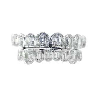 Custom Grillz Color Blanco y Polvo de Diamante, Diamond Cuts, Custom Grillz Hip Hop, Grillz Sterling Silver 925, 10K 14K Oro - Product Image 1