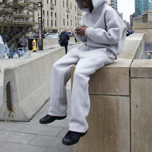 Conjunto Deportivo de Pantalones y Sudadera con Capucha Holgada y Transpirable de Algodón 100% para Hombre, Estilo Casual de Otoño, Personalizado OEM, Venta al por Mayor en EE. UU., Tejido de Rizo - Product Image 4