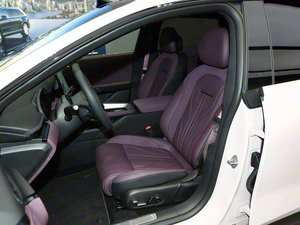 Voiture électrique d'occasion 2025, taille moyenne, 5 portes, 5 places, transmission automatique, importée du Japon, batterie 90-110 kWh - Product Image 2