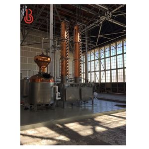 Equipo de Destilación de Vodka de 1000L, 1500L, 2000L para Destilar Licores de Alta Calidad con Columnas de Reflujo de 18/24/28 - Product Image 4