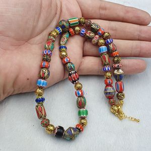 Cuentas de cristal con patrón Tribal nepalí, abalorios de arcoíris multicolores opacos rústicos, cuentas de joyería de Murano Chevron - Product Image 2