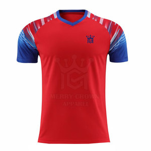 เสื้อฟุตบอลดีไซน์เฉพาะตัว คุณภาพสูง ระบายอากาศได้ดี น้ำหนักเบา แขนสั้น ผลิตในปากีสถาน - Product Image 1