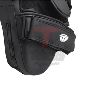 Almohadillas de Enfoque TAKESHI FIGHT GEAR de Alta Calidad, Cómodas, Duraderas y Ligeras de Cuero para Kickboxing, Muay Thai, MMA y Boxeo - Product Image 2