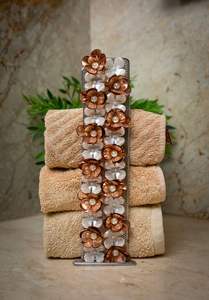 Exportateur indien de porte-serviettes en métal avec détails décoratifs en résine, accessoire de salle de bain durable, disponible à prix réduit - Product Image 6