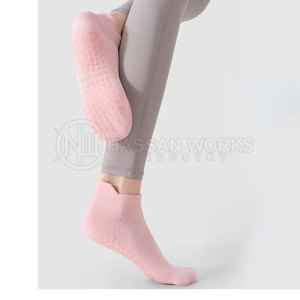 Breathable Eco-Friendly Quick Dry 100% Cotton Casual Sports Crew <b>Socks</b> Sweat Absorbing Fleece <b>Thickness</b> Private Label Bulk - Product Image 3