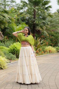 El último diseñador puro rayón algodón Leheriya trabajo impreso Lehenga Choli por FabZone - Product Image 4