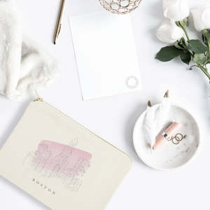 กระเป๋าจัดระเบียบเครื่องสำอางแบบพกพา ผลิตจากผ้าแคนวาสคอตตอนลายวิวเมืองบอสตัน เป็นมิตรต่อสิ่งแวดล้อม พร้อมซิปปิด สามารถปรับแต่งโลโก้ได้ - Product Image 3