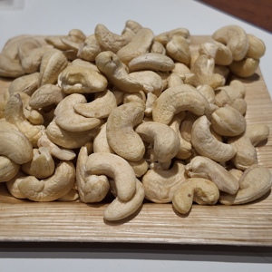เม็ดมะม่วงหิมพานต์สด เกรด W180 ขายส่ง ได้รับการรับรองออร์แกนิกจาก USDA/EU ส่งตรงจากเวียดนาม - Product Image 2