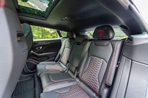 Urus 2022, 641 ch, V8 turbo, freins en carbone-céramique, principalement non modifié - Product Image 4