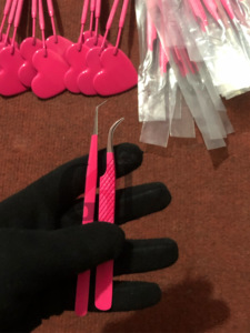 Pinzas de extensión de pestañas curvadas con revestimiento de polvo rosa fuerte recto delgado de 45 grados de la mejor calidad, herramientas de belleza con espejo estilo corazón - Product Image 3