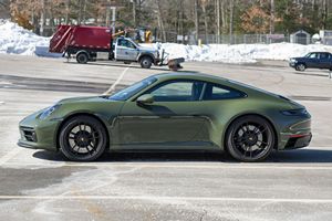 2024 PUR-SHE 911 Carrera GTS Coupe Low Mileage Sound Engine R18 Tyre Panoramic Sunroof LED Headlights Ready to Ship - Product Image 3