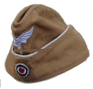 WW2 German Heer Officers Side Hat Matériel en cuir avec cokade brodé et insignes d'aigle pour les scènes extérieures et décontractées - Product Image 3