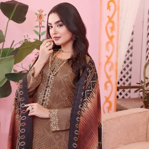 Collection de costumes en coton 3 pièces pour femme décontractée Belle robe pakistanaise élégante avec broderie par Bin Hameed Volume AAFREEN - Product Image 2